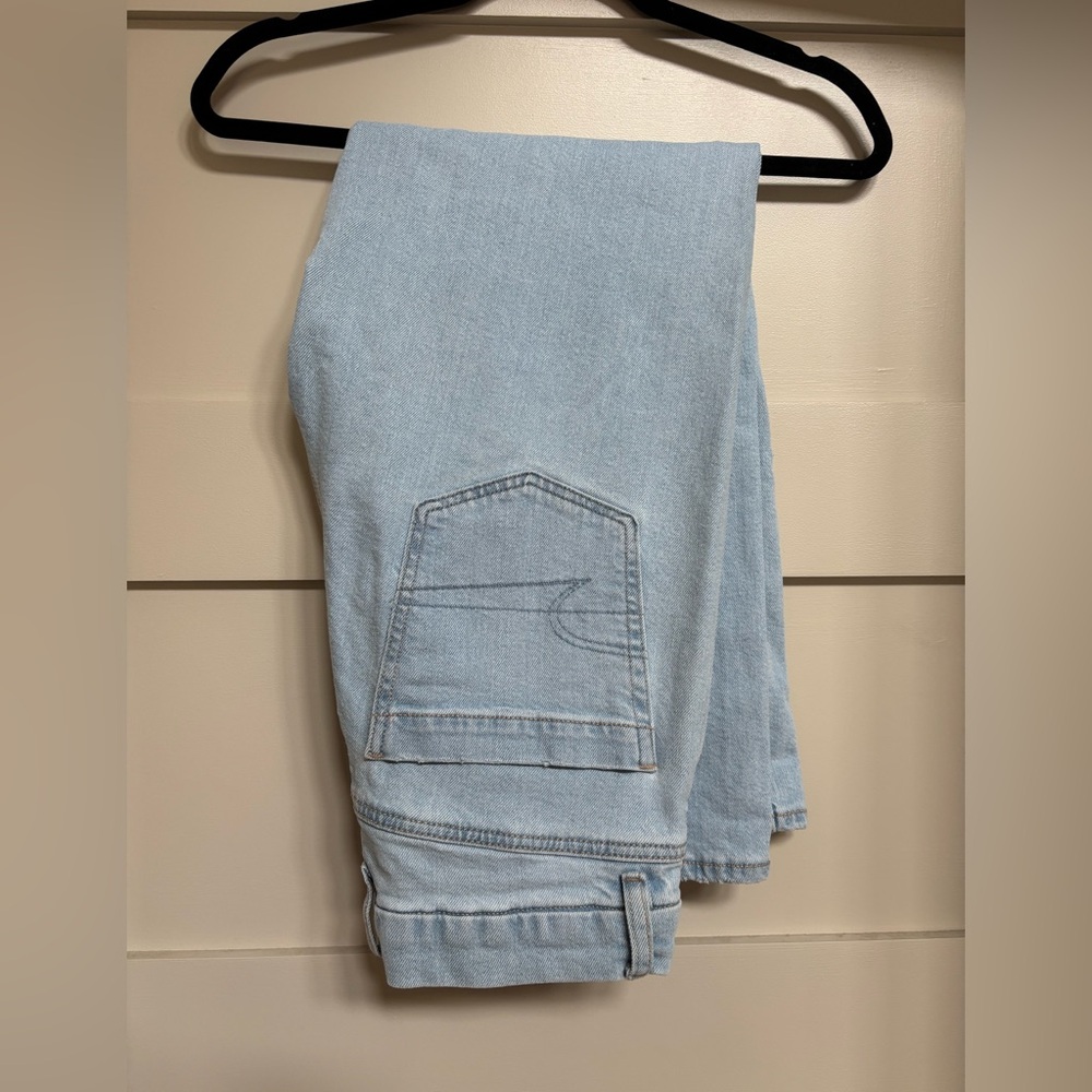 American eagle stretch curvy straight jeans.